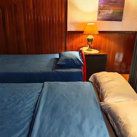 Red Rose Quarto em Acomodações Particulares *