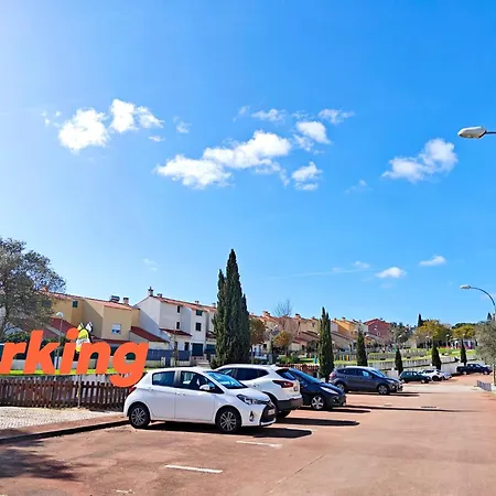 Δωμάτια σε οικογενειακή κατοικία Red Rose *